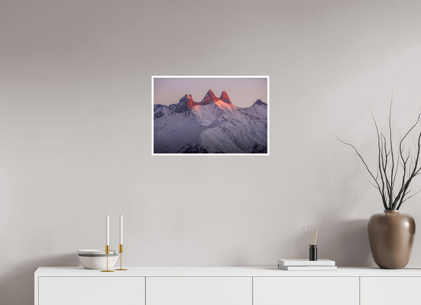 Paysage alpin des Aiguilles d’Arves au coucher du soleil, Savoie.